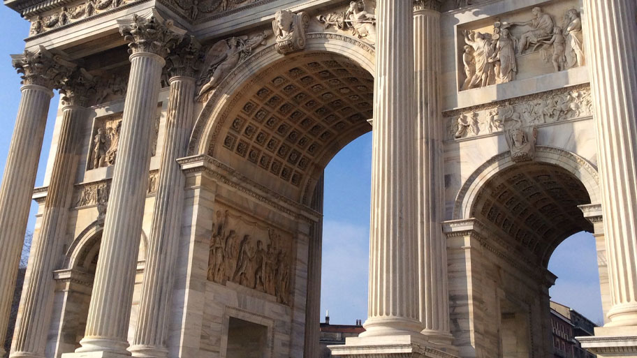 Có Nên Thi Công Sơn Giả Đá Ngoài Trời Hay Không?