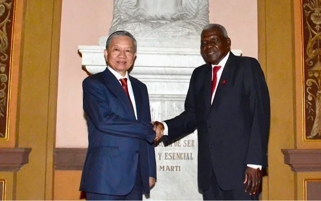 Tổng Bí thư và Chủ tịch nước Tô Lâm gặp gỡ Chủ tịch Quốc hội Cuba.